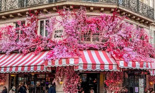 Cute Cafes in Paris you will love! - Limitless…
